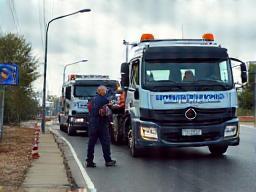 Breakdown recovery operation at roadside